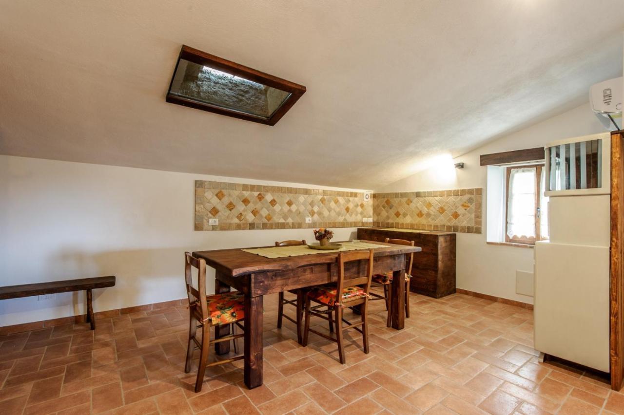 Casa Garoselli Lägenhet Monticchiello Exteriör bild