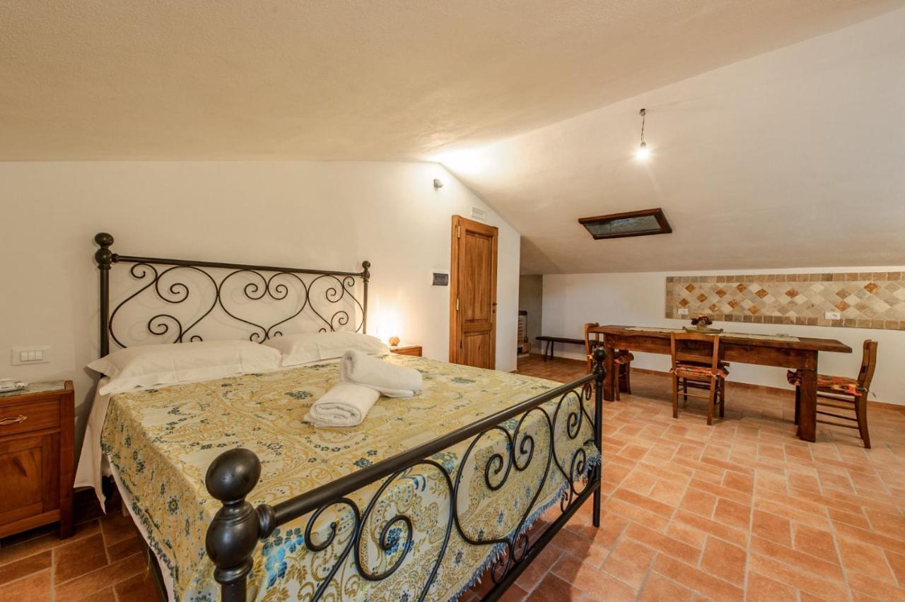 Casa Garoselli Lägenhet Monticchiello Exteriör bild